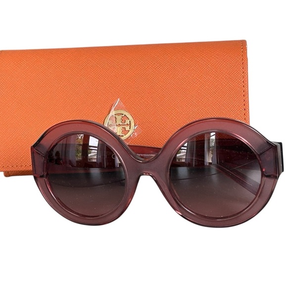 Tory Burch Eleanor Oval  Sunglasses with Orange Case - Picture 3 of 13